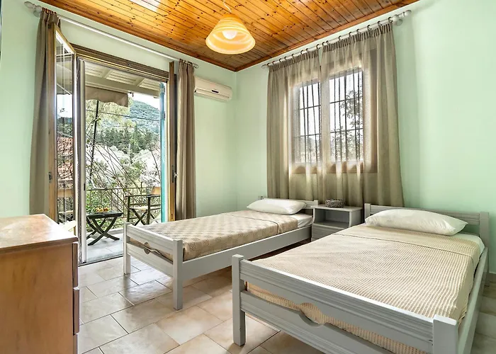 Old Boat * 尼基亚娜