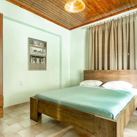 Old Boat Апартаменты Никиана